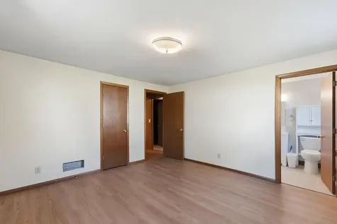 4636 Heritage Hills Drive Bloomington MN 55437