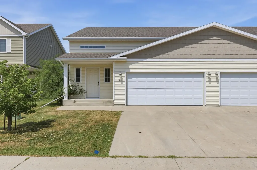 1224 S Beach Way West Fargo ND 58078