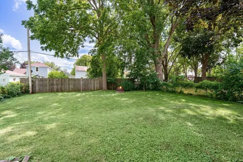 1405 9th Avenue NW Austin MN 55912