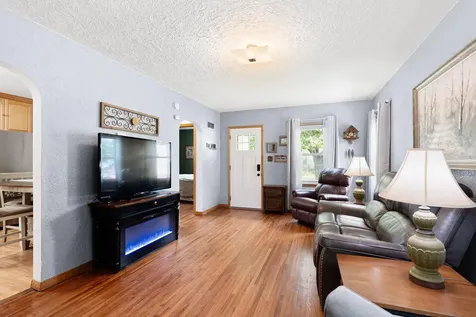 1405 9th Avenue NW Austin MN 55912