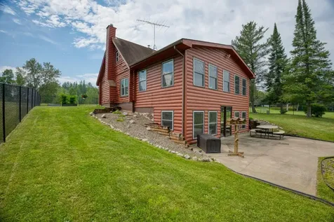 16250 Maple Knoll Drive Pengilly MN 55775