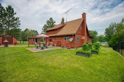 16250 Maple Knoll Drive Pengilly MN 55775