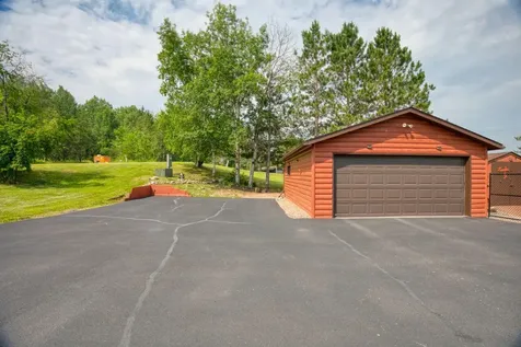 16250 Maple Knoll Drive Pengilly MN 55775