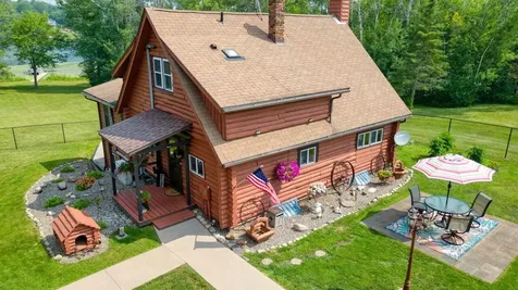 16250 Maple Knoll Drive Pengilly MN 55775