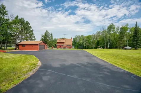16250 Maple Knoll Drive Pengilly MN 55775