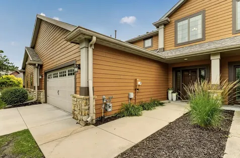558 Panorama Circle NW Rochester MN 55901