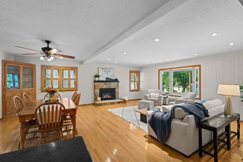 2750 Oxford Street N Roseville MN 55113