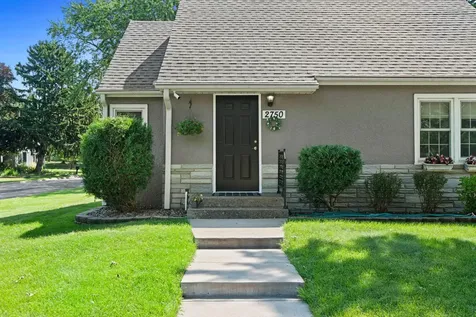2750 Oxford Street N Roseville MN 55113