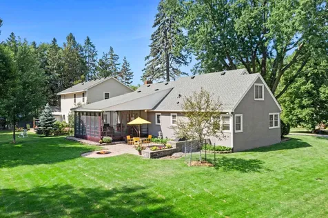 2750 Oxford Street N Roseville MN 55113