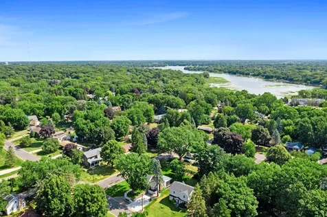 2750 Oxford Street N Roseville MN 55113