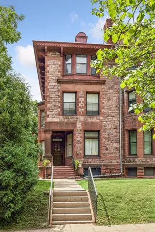 596 Summit Avenue Saint Paul MN 55102