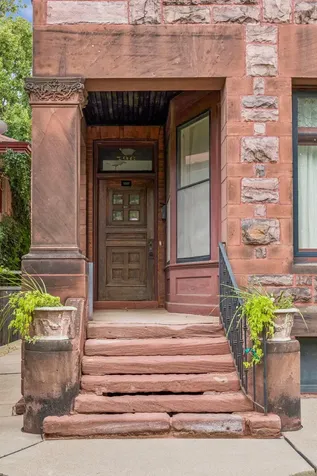 596 Summit Avenue Saint Paul MN 55102