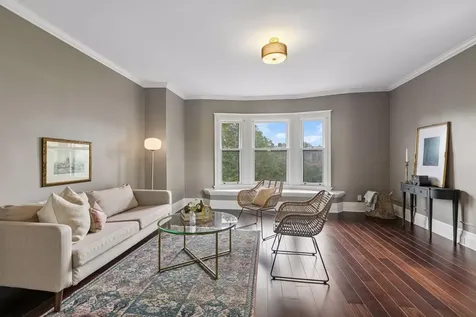 596 Summit Avenue Saint Paul MN 55102