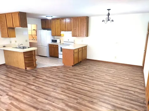 116 Rockford Avenue E Delano MN 55328