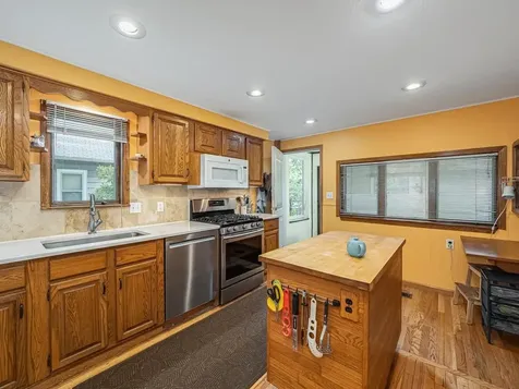 1006 Cromwell Avenue Saint Paul MN 55114