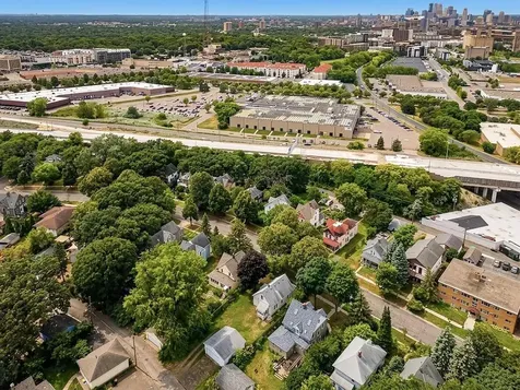 1006 Cromwell Avenue Saint Paul MN 55114
