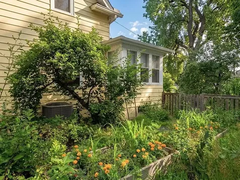 1006 Cromwell Avenue Saint Paul MN 55114