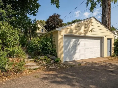 1006 Cromwell Avenue Saint Paul MN 55114