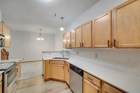 966 Princeton Avenue Shakopee MN 55379