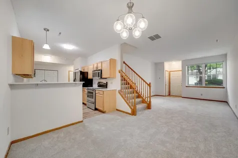 966 Princeton Avenue Shakopee MN 55379