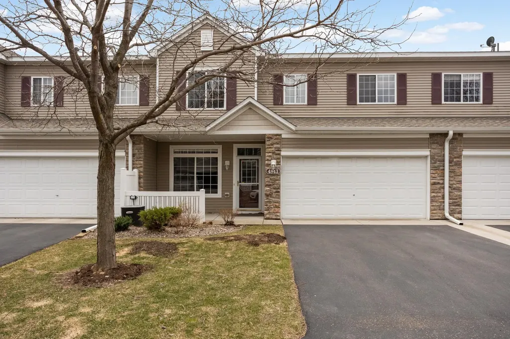 4843 Bisset Lane Inver Grove Heights MN 55076