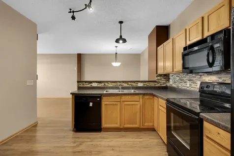4843 Bisset Lane Inver Grove Heights MN 55076