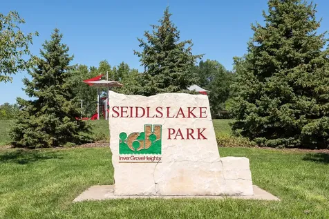 4843 Bisset Lane Inver Grove Heights MN 55076