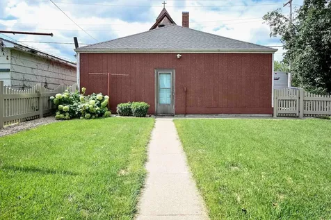 551 E 5th Street Winona MN 55987