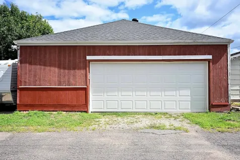 551 E 5th Street Winona MN 55987