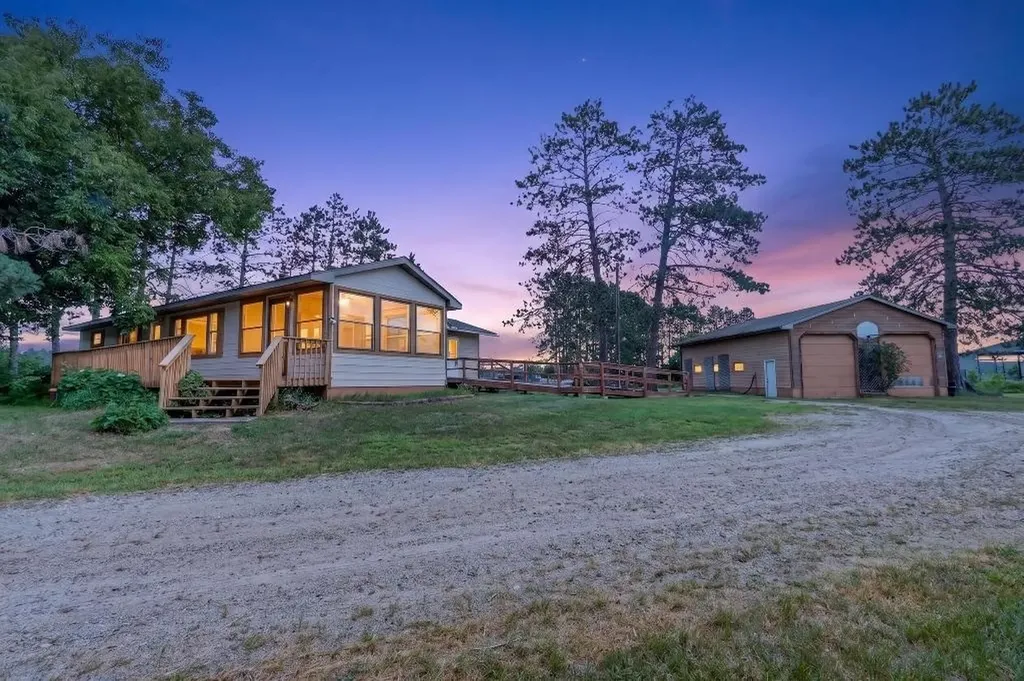 16770 River Road Grand Rapids MN 55744