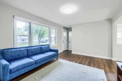 3694 Upper 73rd Street E Inver Grove Heights MN 55076