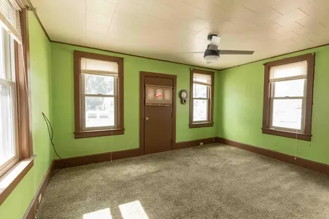 118 E Spring Street Mankato MN 56001