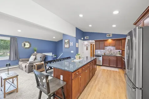 536 4th Street N Winsted MN 55395