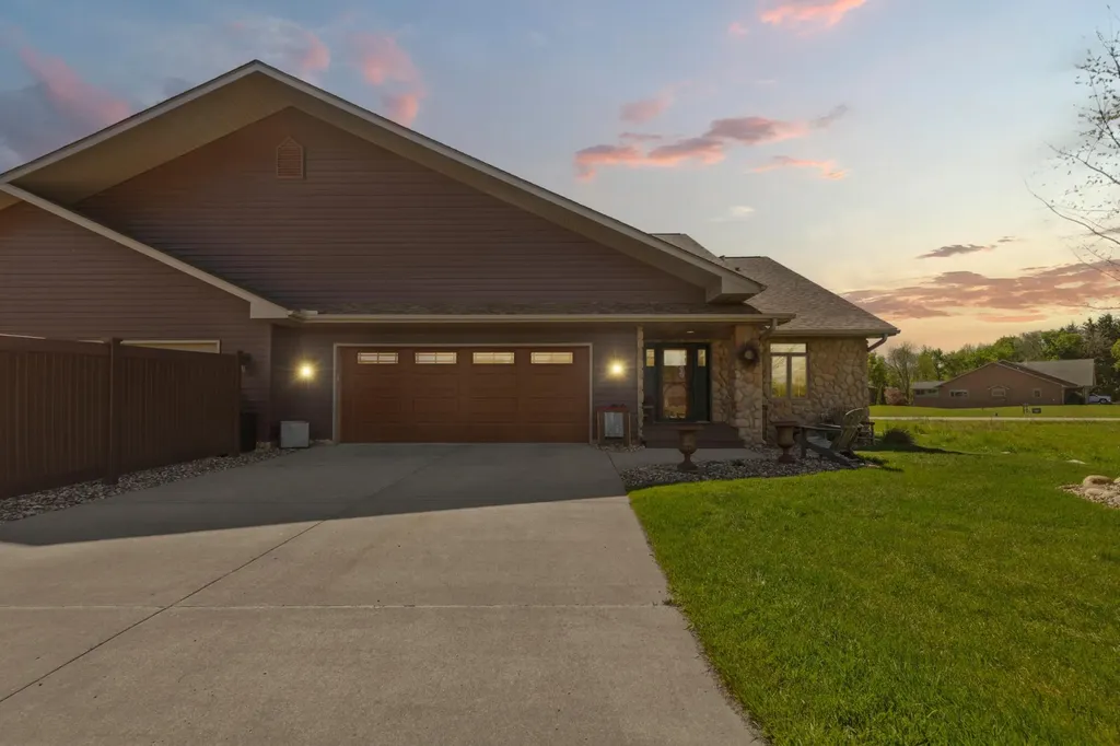 20345 Geneva Trail Faribault MN 55021