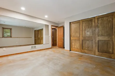9340 Cedar Forest Road Eden Prairie MN 55347