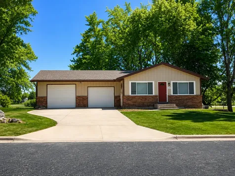 134 7th Avenue NW Lonsdale MN 55046