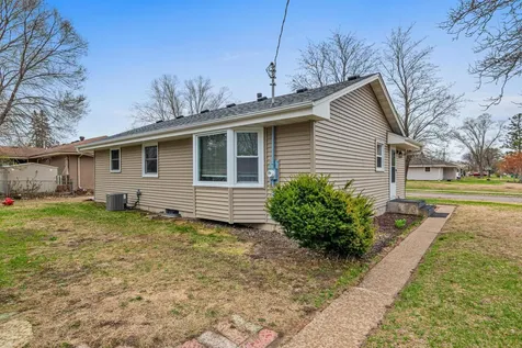 1312 72nd Avenue N Brooklyn Center MN 55430
