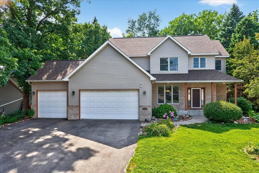 507 Dorland Road S Maplewood MN 55119