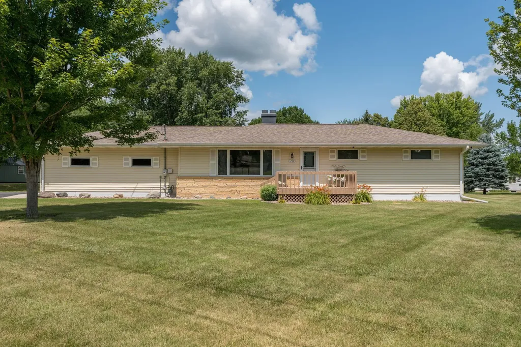 716 W River Street Waterville MN 56096