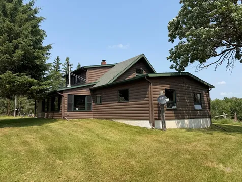 1985 63rd Street SW Baudette MN 56623