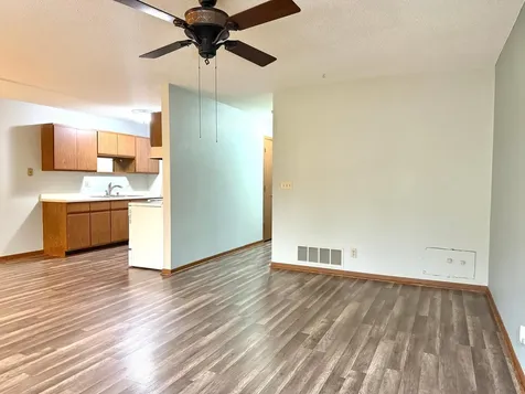 2129 49th Way E Inver Grove Heights MN 55077