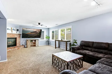 16025 Grove Trail Lakeville MN 55044
