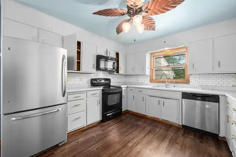 224 2nd Avenue SE Pipestone MN 56164