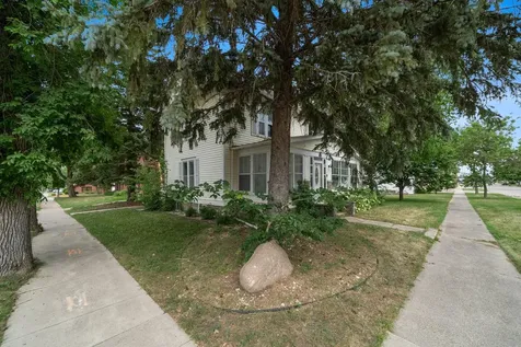 224 2nd Avenue SE Pipestone MN 56164