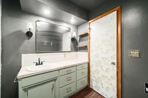 224 2nd Avenue SE Pipestone MN 56164