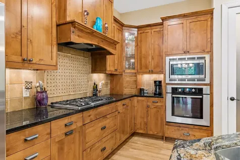 1236 Lakemoor Drive Woodbury MN 55129