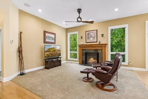 1236 Lakemoor Drive Woodbury MN 55129