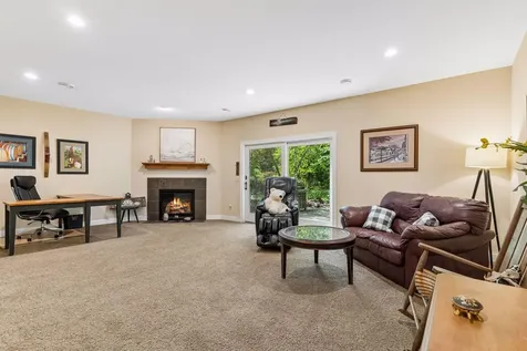 1236 Lakemoor Drive Woodbury MN 55129