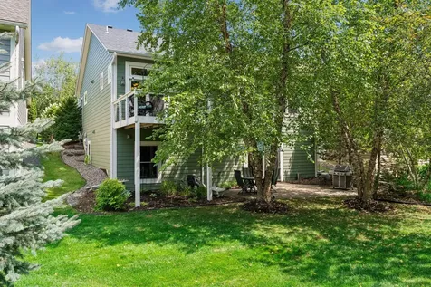 1236 Lakemoor Drive Woodbury MN 55129