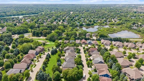 1236 Lakemoor Drive Woodbury MN 55129